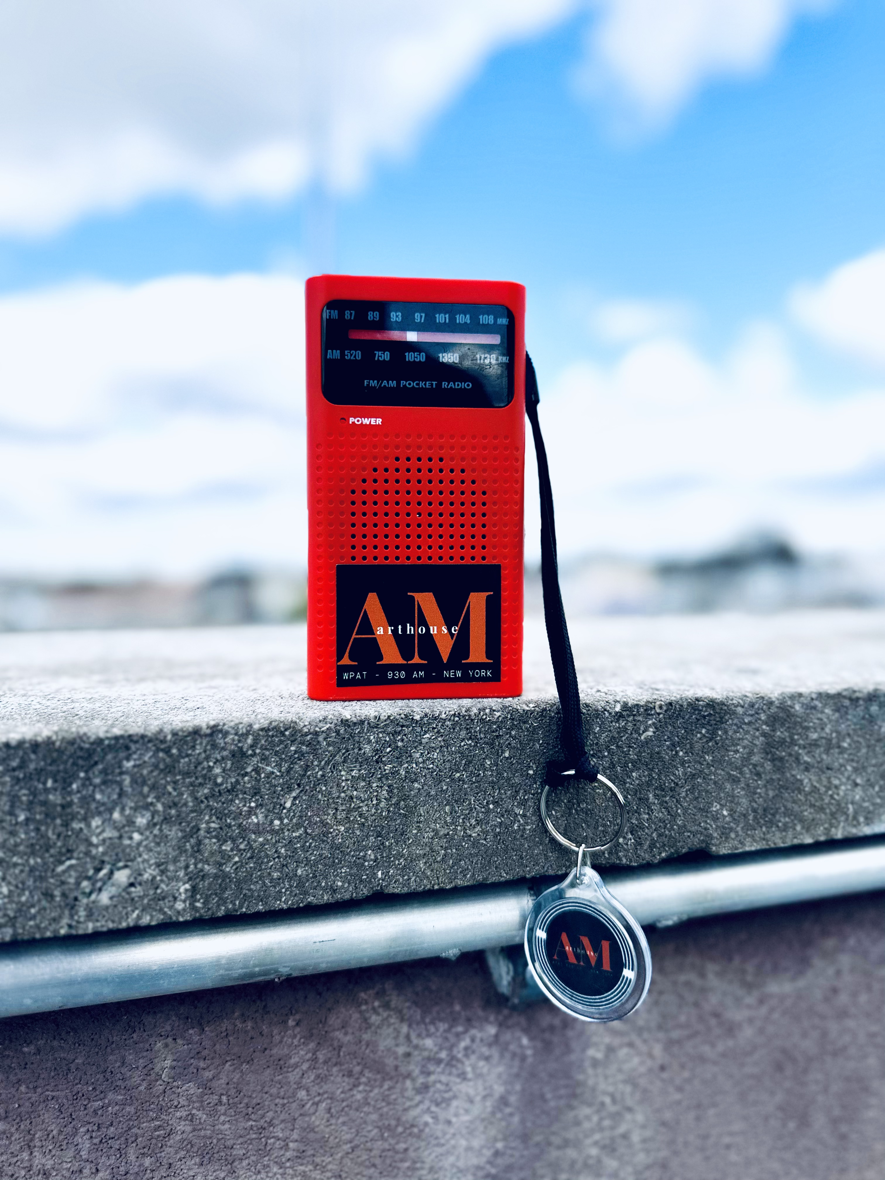 arthouseAM Handheld AM/FM Radio